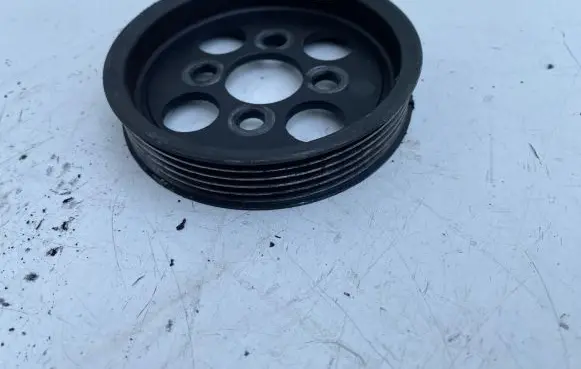 Volvo V70 Power steering pump pulley 30731821
