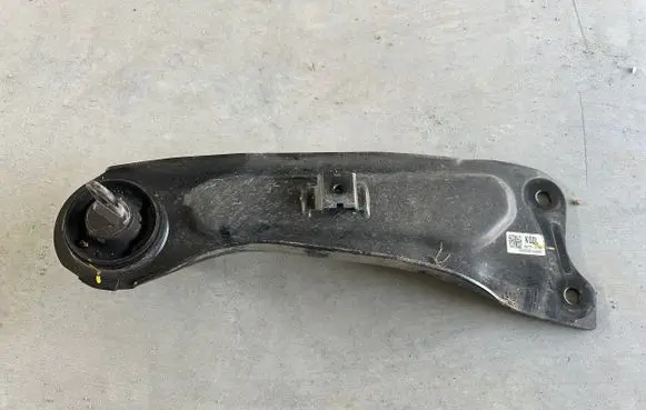 KIA Niro Rear control arm 55270AT000