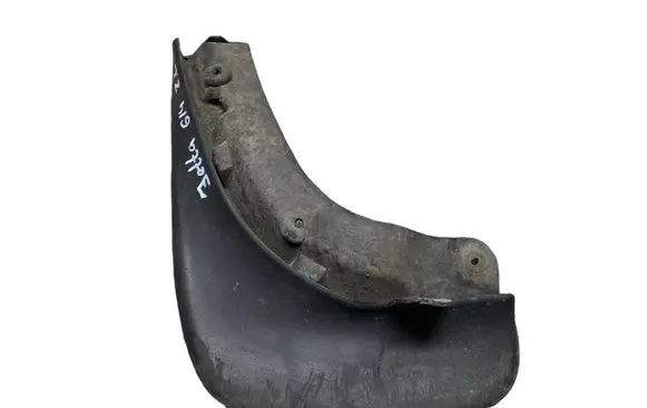 Volkswagen Jetta V Rear mudguard 1KM075101