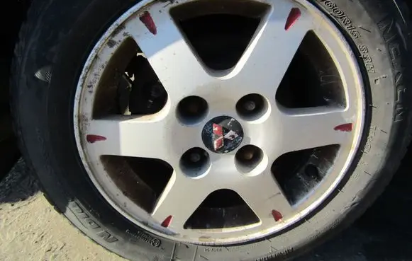 Mitsubishi Lancer R12 alloy rim 