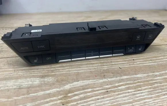 Audi A3 8Y Climate control unit 8Y0820043A