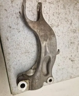 Audi A6 C7 Front upper strut mount 4M0413038