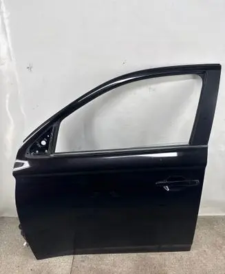 Mitsubishi Outlander Front door