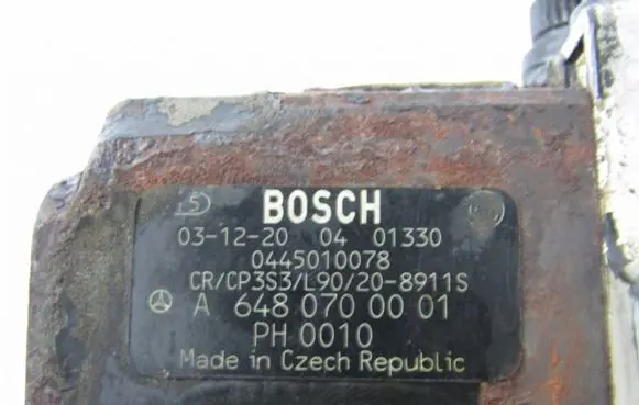 Mercedes-Benz E W211 Fuel injection high pressure pump A6480700001