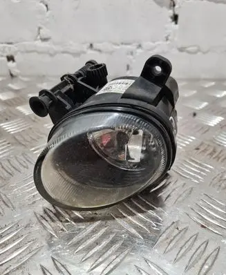 Volkswagen PASSAT CC Front fog light 8T0941700