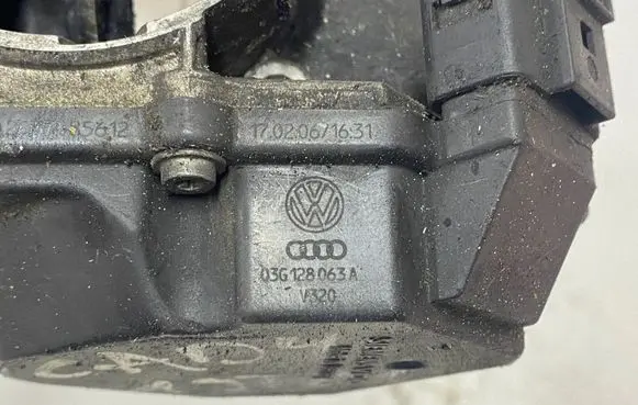 Volkswagen Caddy Throttle valve 03G128063A