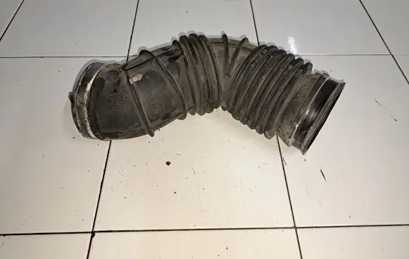 Volvo S60 Air intake hose/pipe 8649258