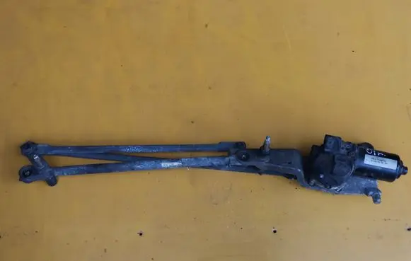 Ford Focus Front wiper linkage and motor 2M5U17508AA 904220104 2M5117504AE