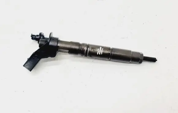 Mercedes-Benz E W211 Fuel injector A6420700487 6420700487