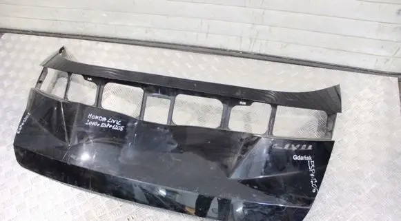 Honda Civic Tailgate trim 
