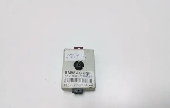 BMW 3 E90 E91 Antenna control unit 9110621