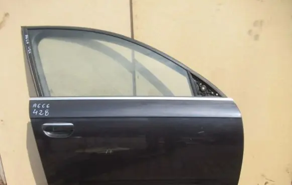 Audi A6 S6 C6 4F Front door