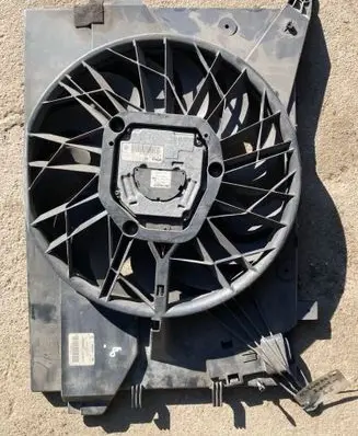 Volvo S80 Radiator cooling fan shroud 30645012
