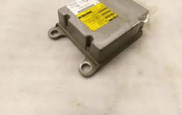 Toyota Avensis T250 Airbag control unit/module 215955102 8917005220