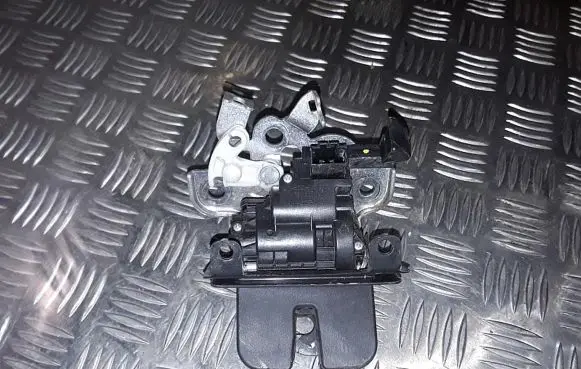 Seat Toledo IV (NH) Tailgate/trunk/boot lock/catch/latch 5E0827505