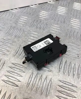 BMW 1 F20 F21 Aerial antenna filter 9226888 1083194