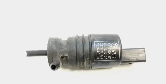 BMW 1 E81 E87 Headlight washer pump 7302588