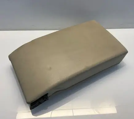Mercedes-Benz E W211 Rear seat armrest 