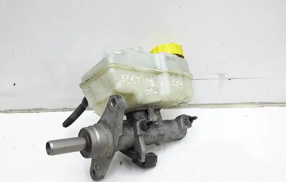 Seat Ibiza IV (6J,6P) Master brake cylinder 6R0611301A