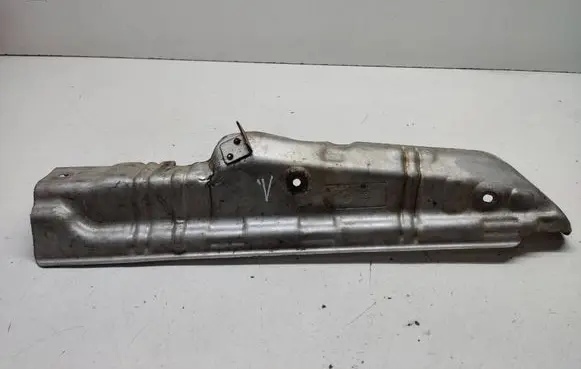 BMW X5 E70 Heat shield in engine bay 8511809