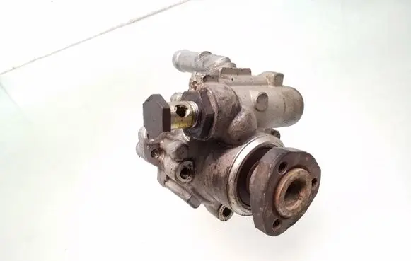 Volkswagen Caddy Power steering pump 554113