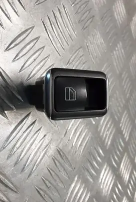 Mercedes-Benz C W204 Electric window control switch A2049055502