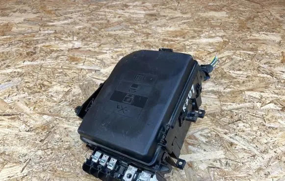 Opel Astra K Fuse box set 39019198