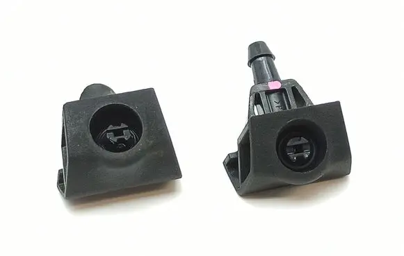 Nissan Navara D23 Windshield washer spray nozzle 
