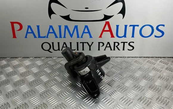 Hyundai i30 Engine mount bracket 21810A5000
