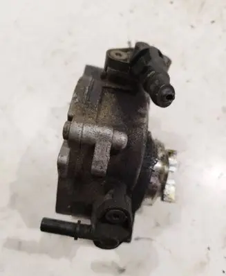 Peugeot 5008 Vacuum pump 9684786780