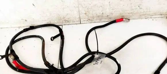 Positive cable (battery)