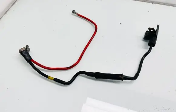 Volkswagen PASSAT CC Positive cable (battery) 1K0971228AB