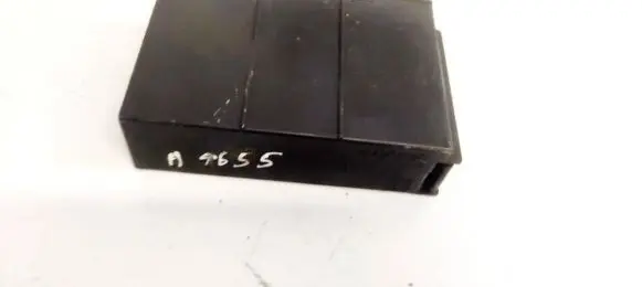 Opel Astra G Fuse box cover 90589541