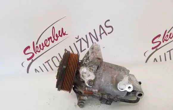 Renault Express Air conditioning (A/C) compressor (pump) 926008942R