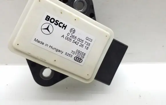 Mercedes-Benz E W212 ESP acceleration yaw rate sensor A0055422618 0265005735