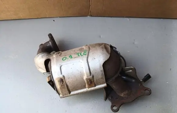 Renault Captur Catalyst/FAP/DPF particulate filter 208a01858r