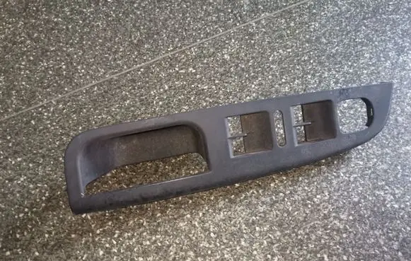Volkswagen Golf V Front door window switch trim 1K4868049B