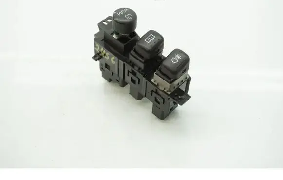 Fog light switch