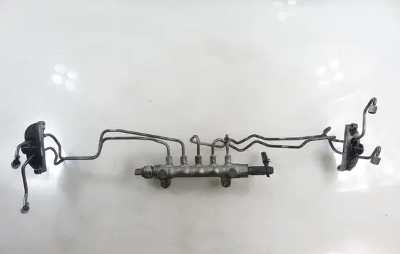 Subaru Forester SH Fuel main line pipe 
