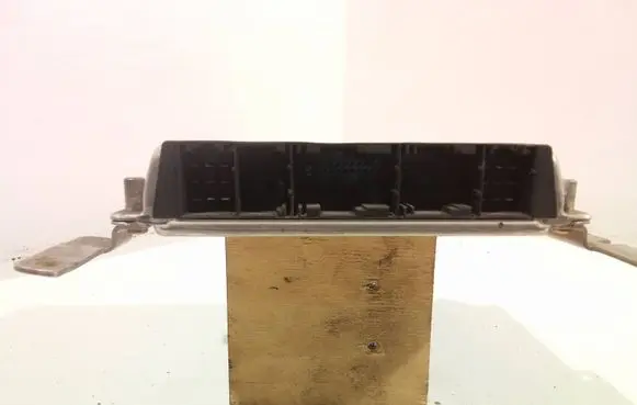 Audi A8 S8 D2 4D Engine control unit/module 4D0907401H 0281001930