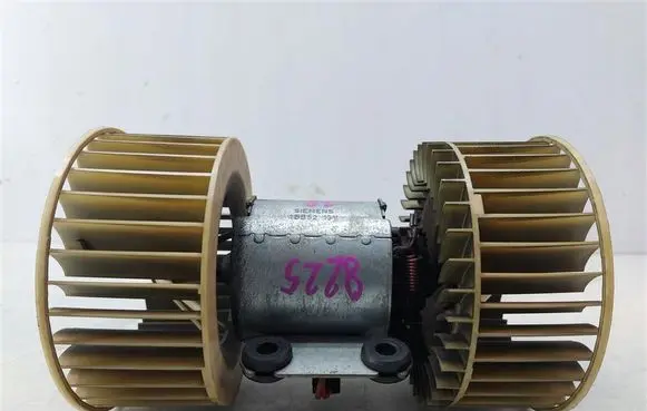 BMW 5 E39 Heater fan/blower 83724939