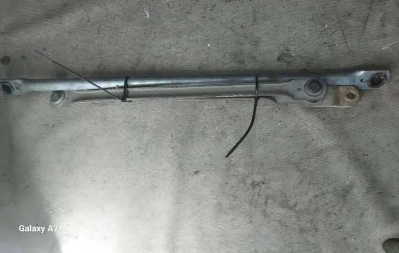 Ford Galaxy Front wiper linkage 