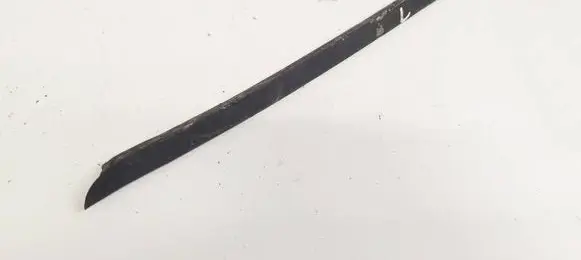 Audi A3 S3 8P Windshield trim 
