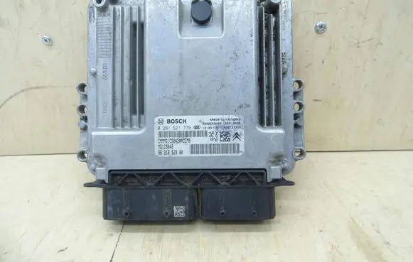 Peugeot 3008 II Engine control unit/module ECU
