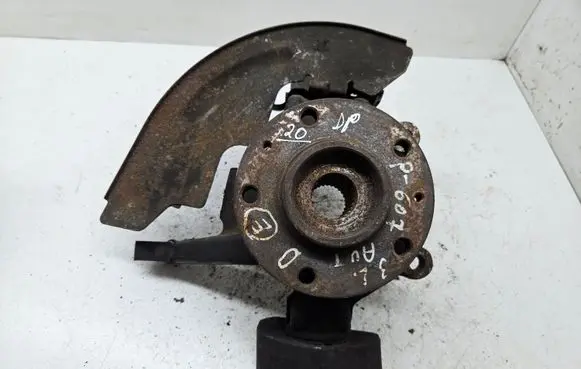 Peugeot 607 Front wheel hub