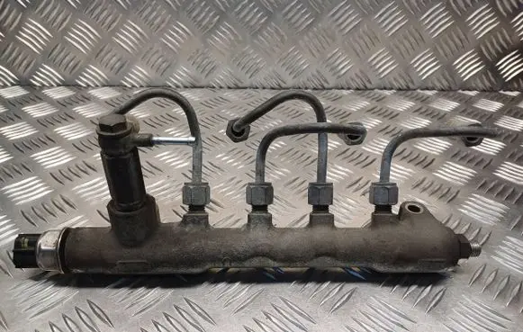 Opel Astra H Fuel main line pipe 55PP0501