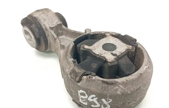 Engine mount bracket