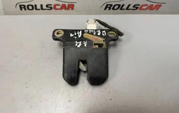 Audi A4 S4 B5 8D Tailgate/trunk/boot lock/catch/latch