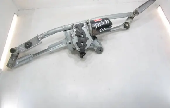 Volvo V70 Front wiper linkage and motor 09151848 404775 3494A