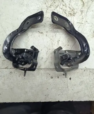 Audi Q5 SQ5 Tailgate/trunk/boot hinge 8R0827299A